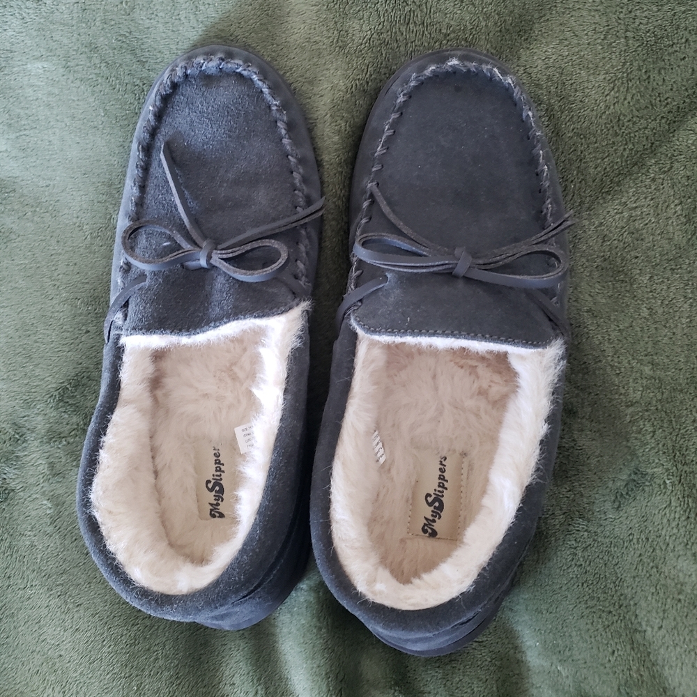 My slippers my pillow grey leather slippers sz9 like new